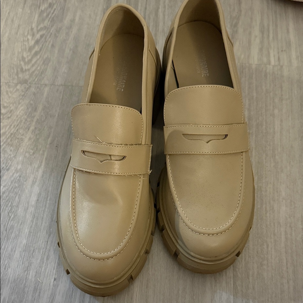 Elegant Cream Loafers for Women